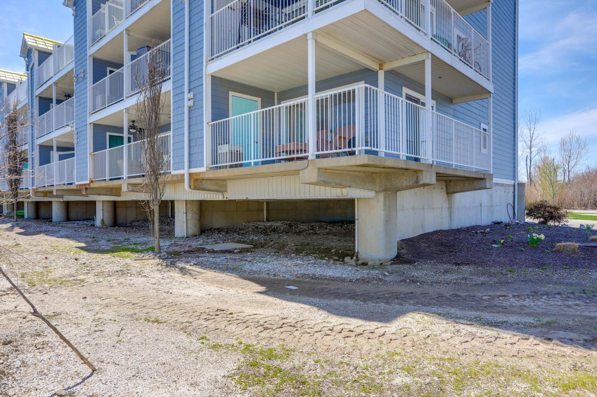 Apartament Waterfront Bass Island Retreat With Balcony And Tv Put-in-Bay Zewnętrze zdjęcie